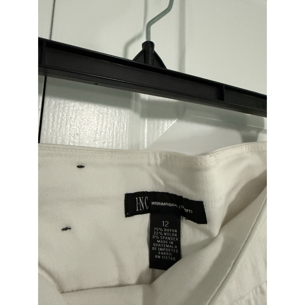 INC International Crop Zipper Pockets Pull On White Pants Womens 12 - Picture 2 of 7